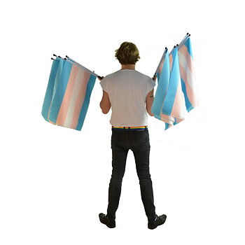 Transsexuelle Flagge auf einem Stock - Mitte