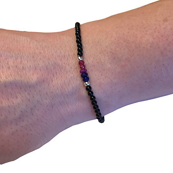 Bi-armband i halvädelstenar (19cm) 