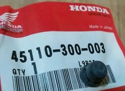 45110-300-003 Gummihatt till Luftningsnippel Frambromsok Honda CB450-CB750K 