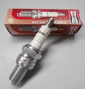 RN2C Champion Tändstift (BR9EYA) - 2