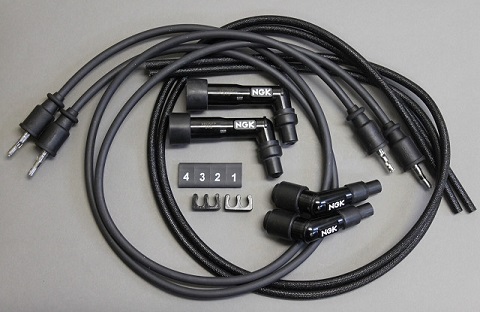 Tändkabelsats med 4 st tändhattar (Silicon tändkablar kompl.)  1038080  2 M kabel, Tändhattar 2-103901, 2-103961