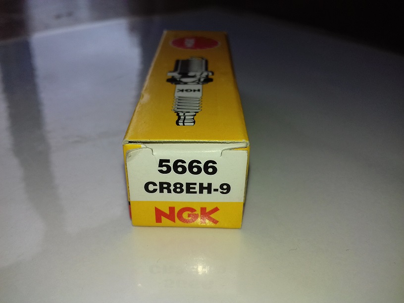 NGK CR8EH-9 Tändstift 5666