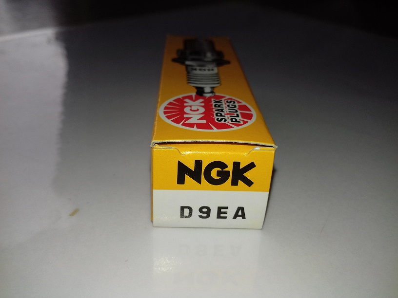 NGK D9EA Tändstift (2420)
