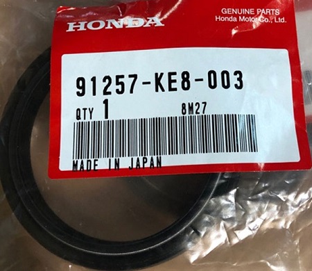 91257-KE8-003 Packbox Honda Bakstötdämparen GL1500 1988-2000 - 2