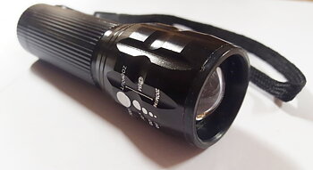 Ficklampa zoom