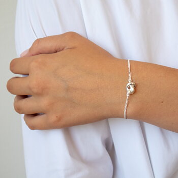 KNOT ARMBAND