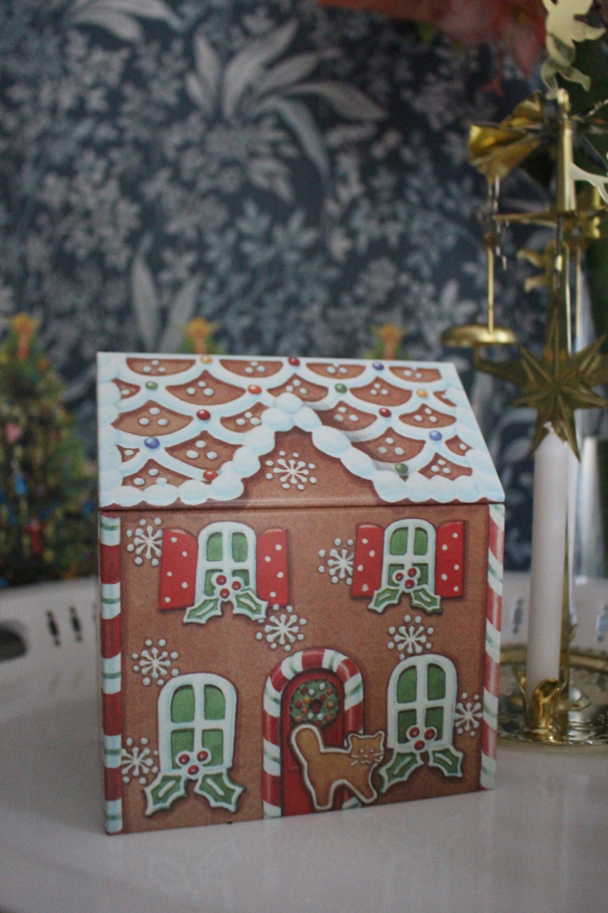 Pepparkakshus i plåt