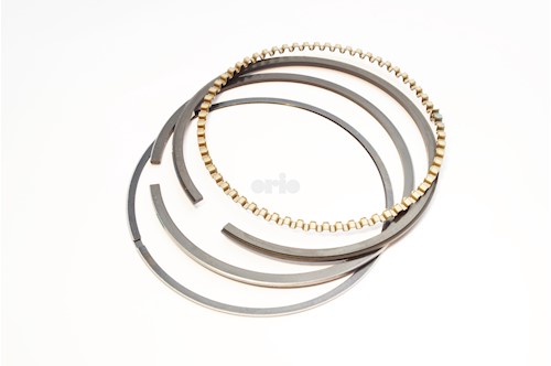 Kolvringsats