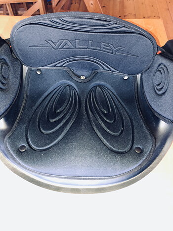Valley Sits