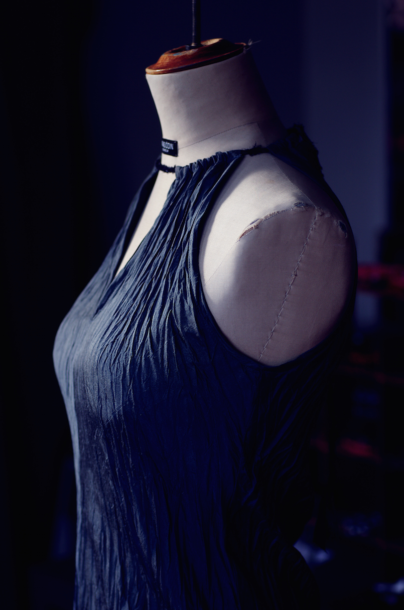 CRINLKLED SILK DRESS with neck straps - 2