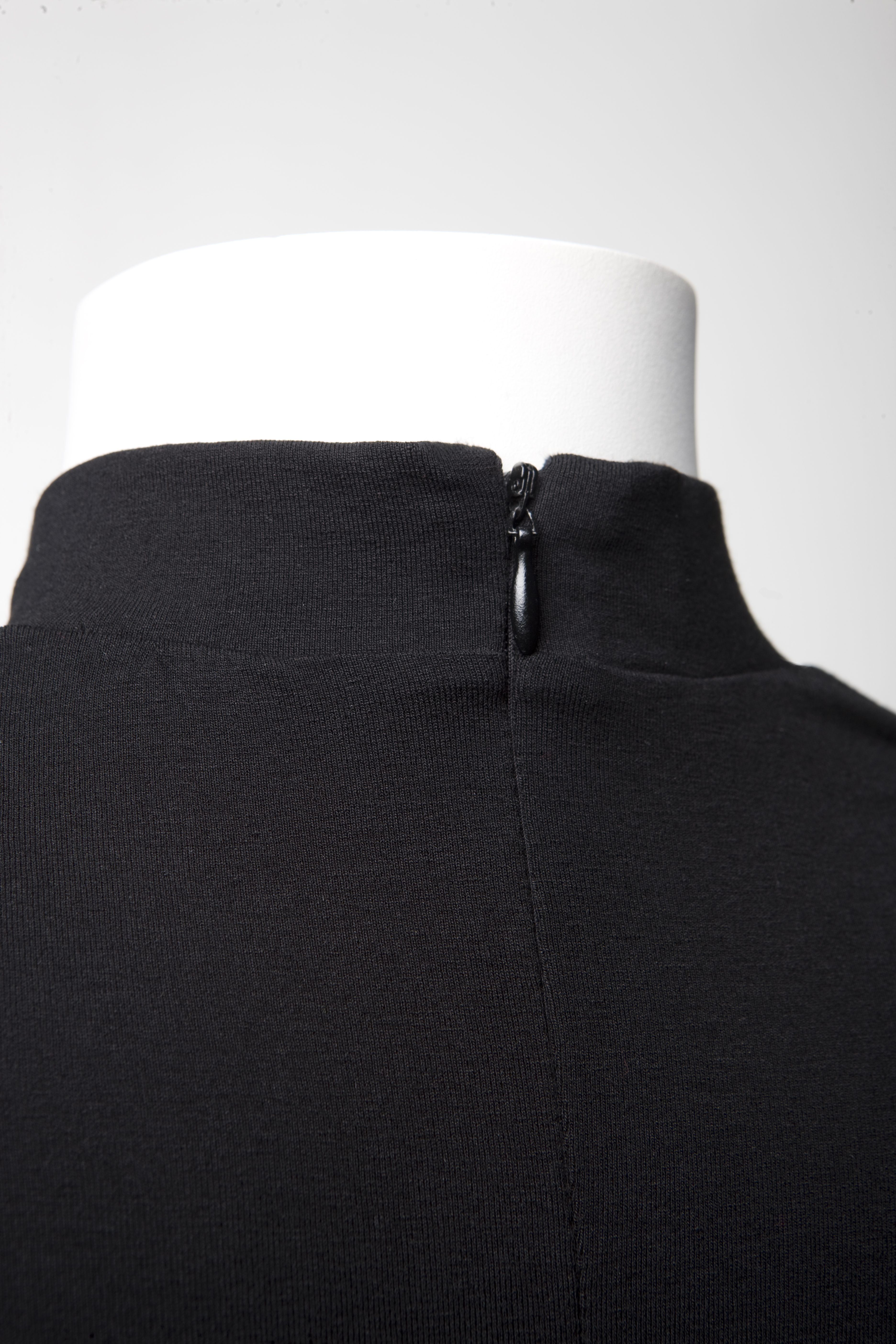 RUT - Top with long trumpet sleeve SAMPLE - 2