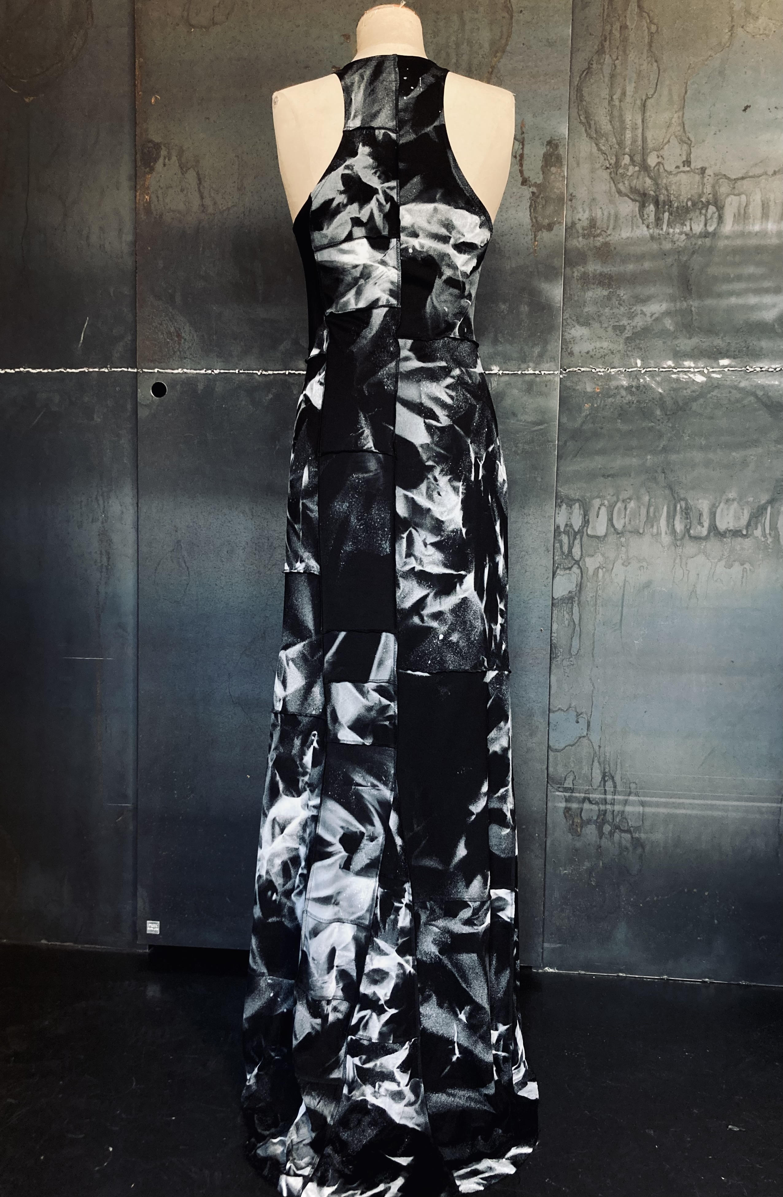 LONG RACING NO-WASTE DRESS Sleeveless - 2