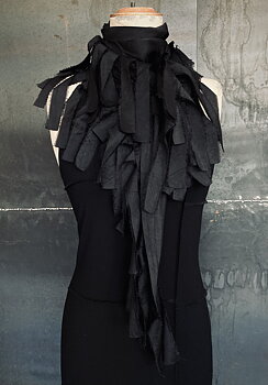 SILK SHAWL - Silk shawl with teared fringes