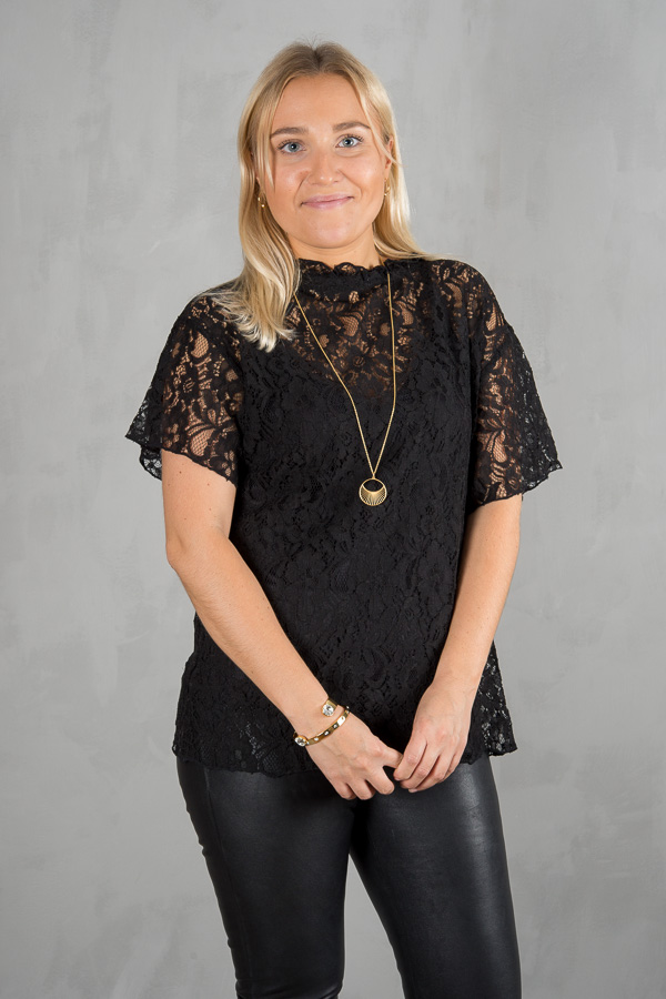 Plus Fine - Chantell Over Sizeed Top Black
