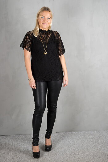 Plus Fine - Chantell Over Sizeed Top Black