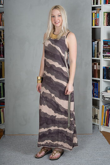 Circle of Trust - Becca Dress Fuzzy Beige