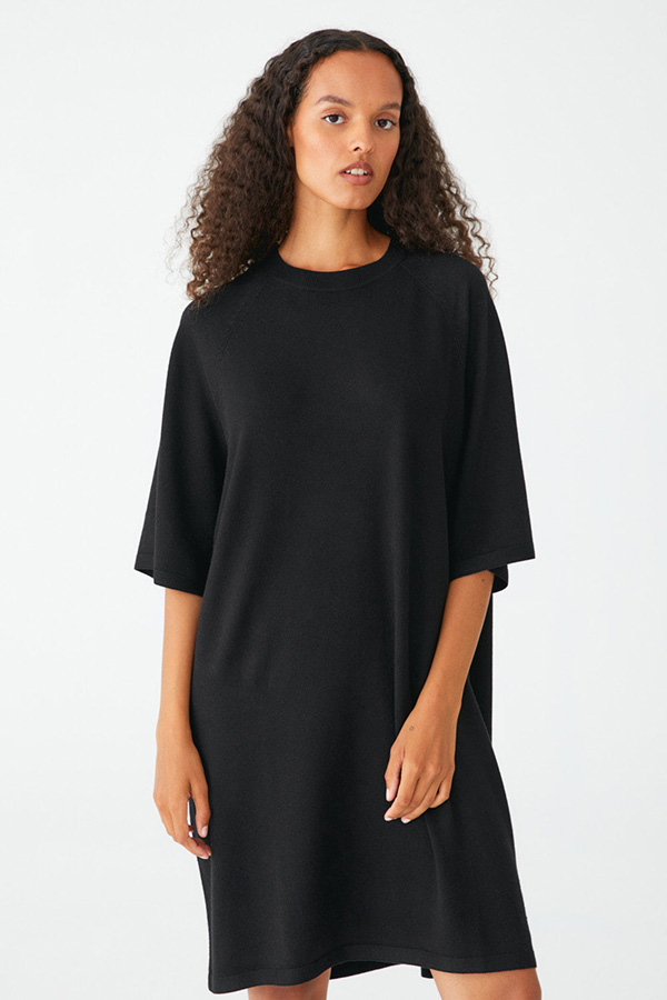 Movesgood - Core Dress Black
