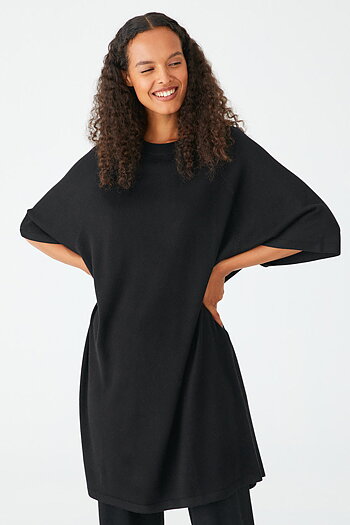 Movesgood - Core Dress Black