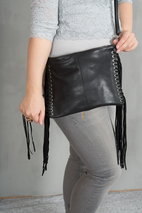 Frontrow - Go West Clutch Sling Leather Black - 2