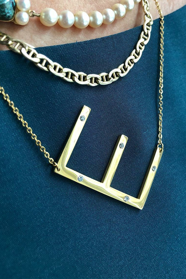 Ioaku - Identity Letter "D" Gold - 4