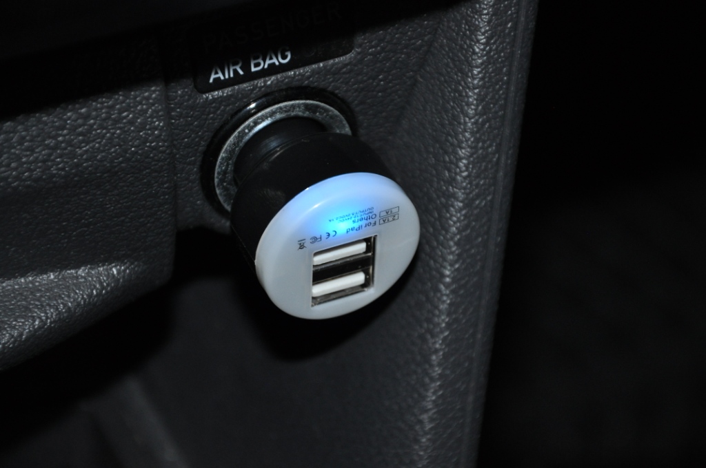 Billaddare, dubbel USB - 6