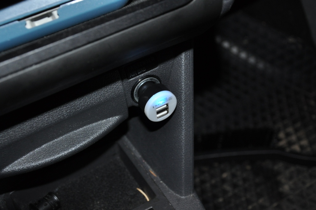 Billaddare, dubbel USB - 5