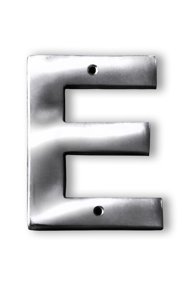 Fasadbokstav i blank aluminium - 13 cm - E
