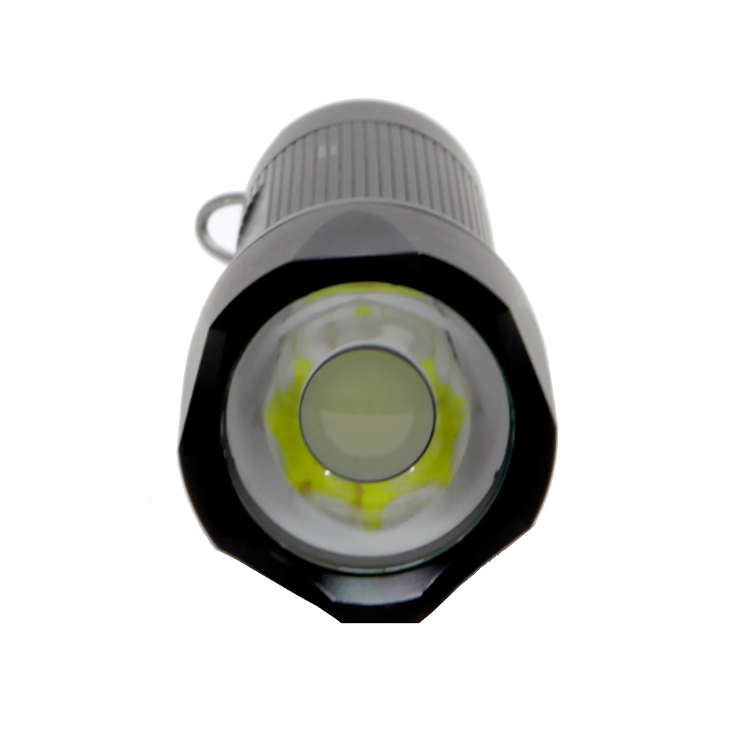 LIGHTSQUARE RS9 - 800 Lumen  Laddningsbar Ficklampa med Magnetladdning, Zoom och Hög, Låg, Blixt - Dubbelt så stark som sin föregångare! - 4