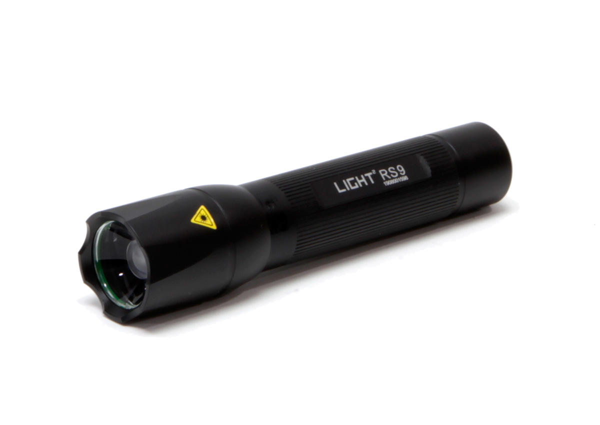 LIGHTSQUARE RS9 - 800 Lumen  Laddningsbar Ficklampa med Magnetladdning, Zoom och Hög, Låg, Blixt - Dubbelt så stark som sin föregångare! - 2