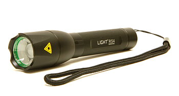 LIGHTSQUARE RS4 - Okrossbar LED ficklampa med USB laddning, Zoom, High/Low/Flash/Strobe i Presentförpackning