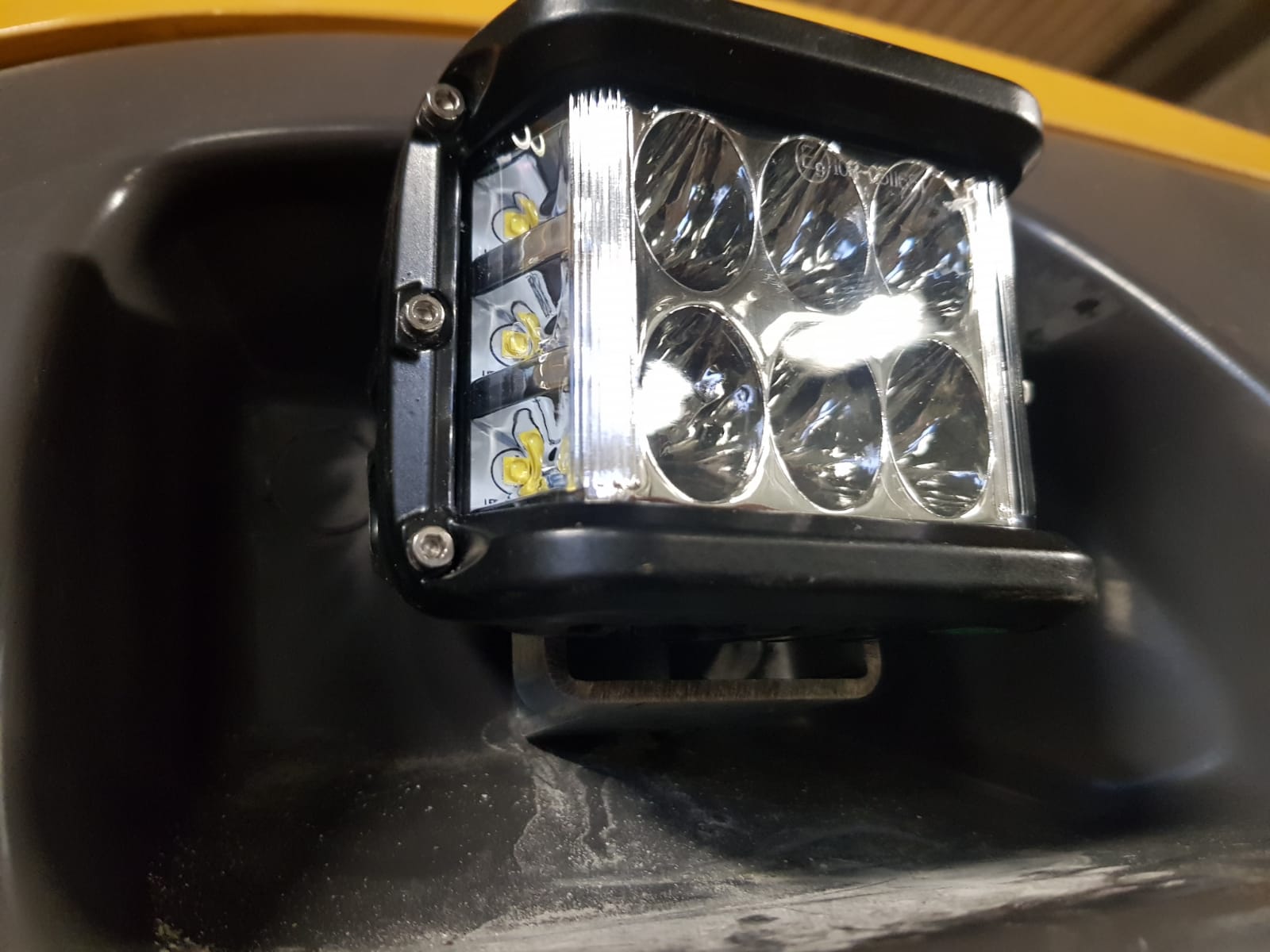 LED Arbetsljus Ombyggnadssats Volvo L60-L120 E & F - 9
