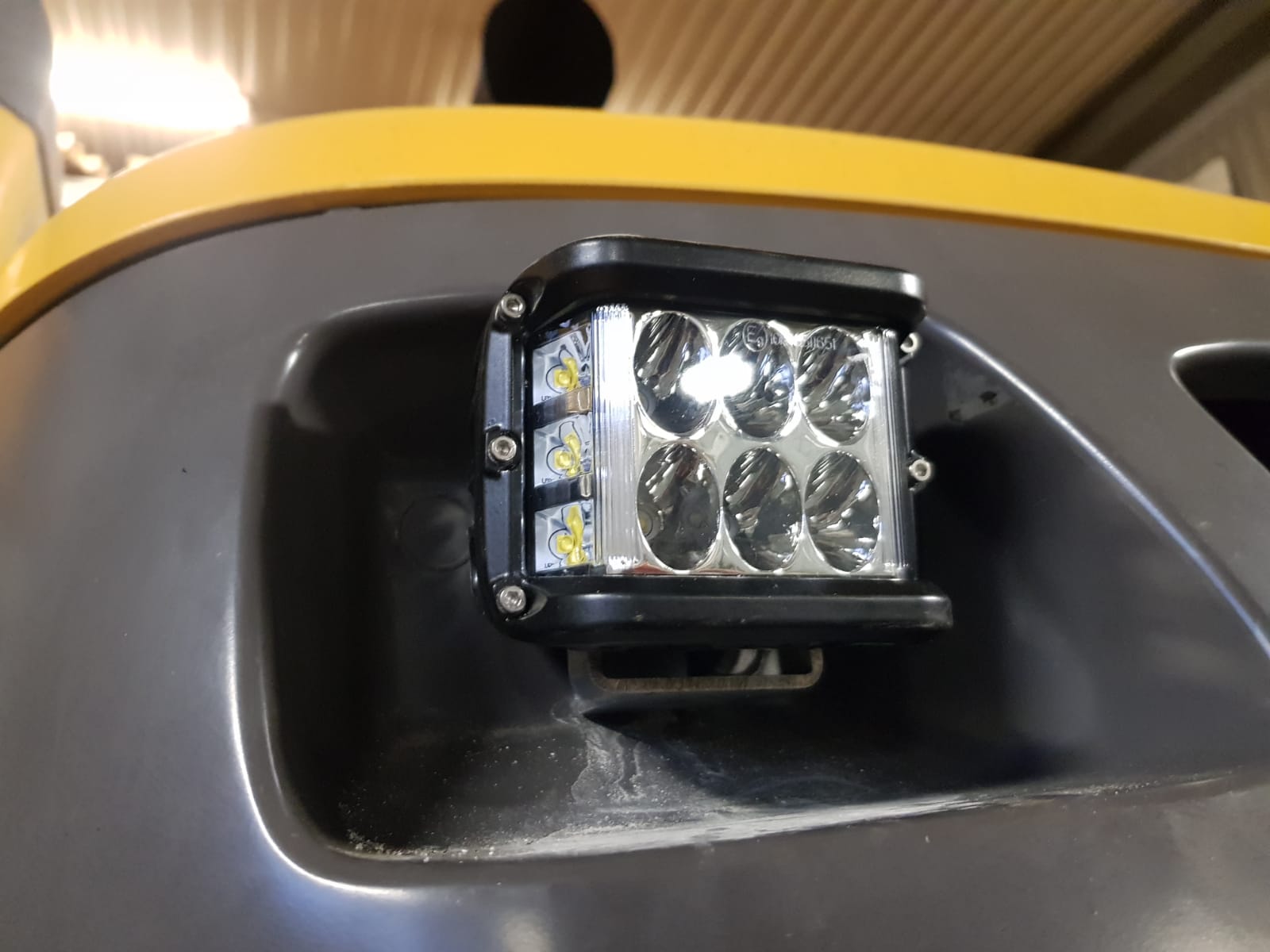 LED Arbetsljus Ombyggnadssats Volvo L60-L120 E & F - 10
