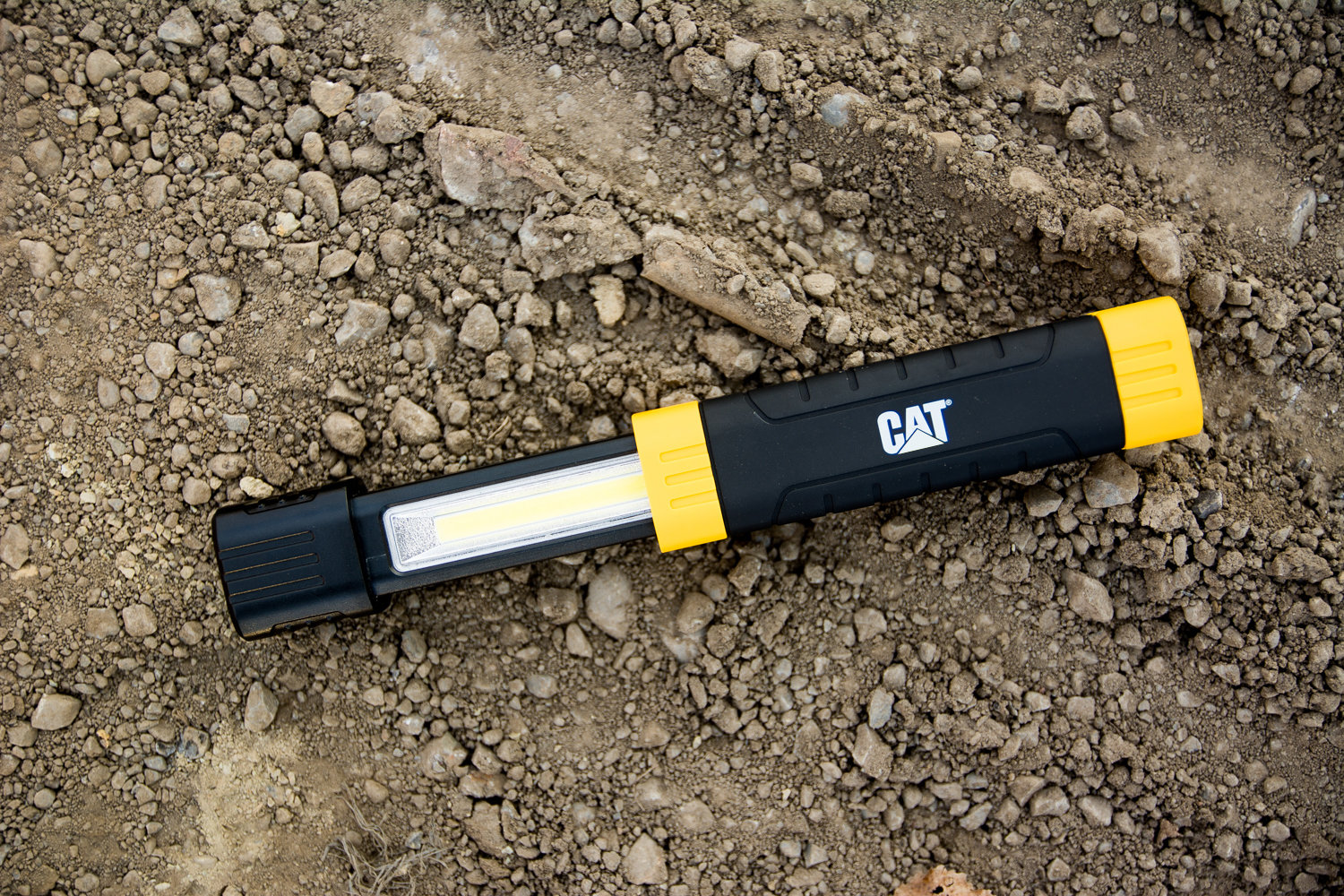 Skjutbar 170 lumen arbetslampa med USB laddning och 2-in-1 CAT CT3115 170 lumen - 6