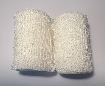 Gasbinda  elastisk 6 cm x 4 meter två-pack