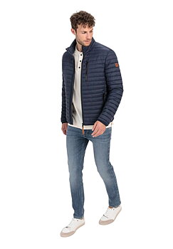 Quiltad jacka mörkblå  från camel active, 