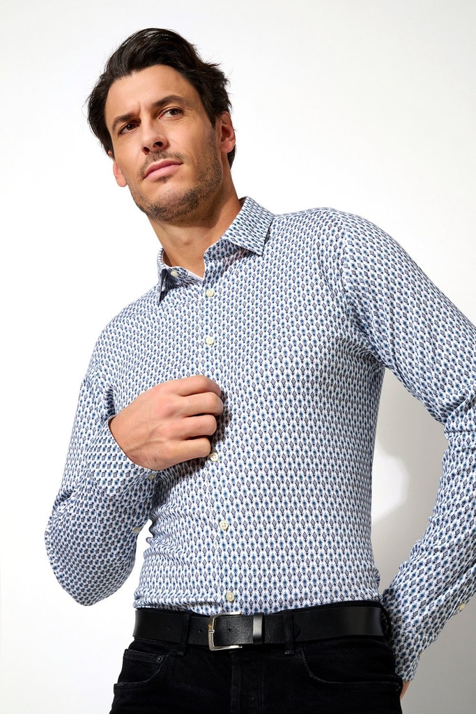 Skjorta i jersey slim fit. Märke  DESOTO, vit med mönster - 3