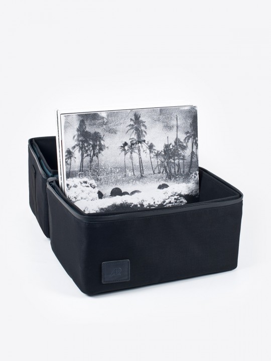 chateau vinyl / airbag craftworks - 3