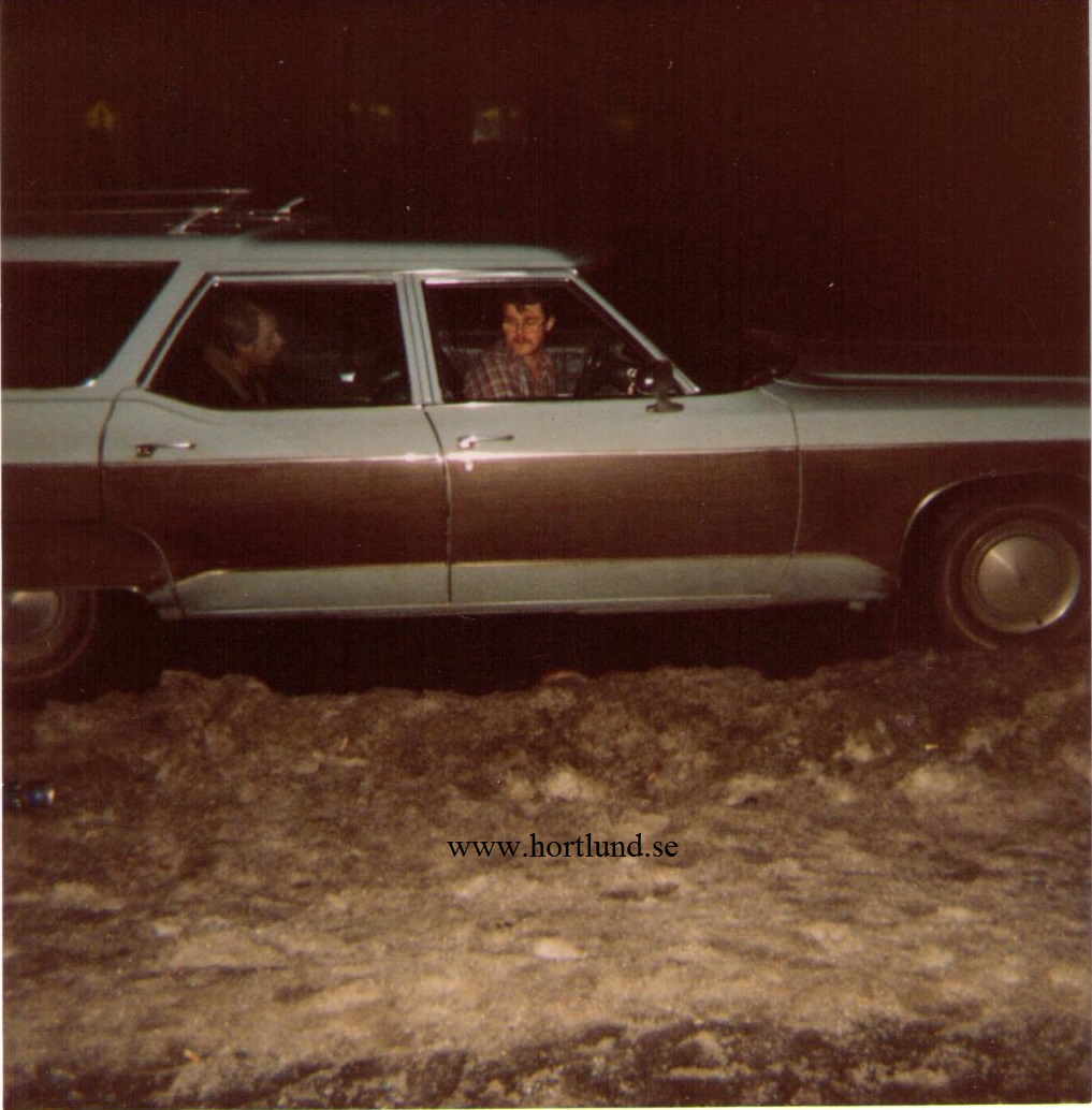 1975 Oldsmobile Custom Cruiser