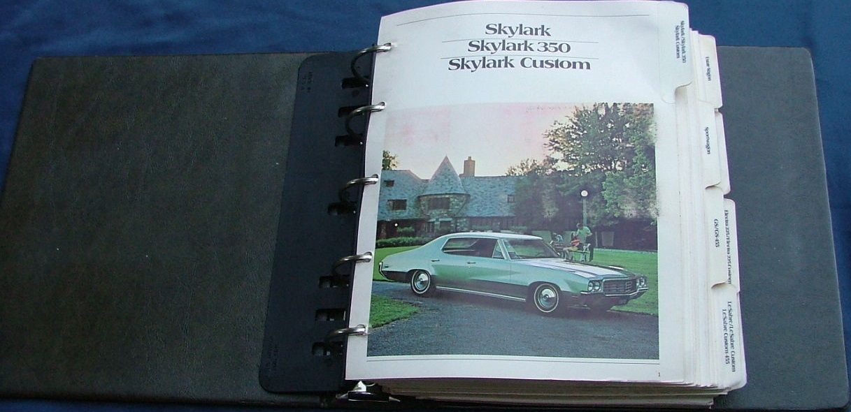1970 Buick Color & Trim Dealer Album - 2