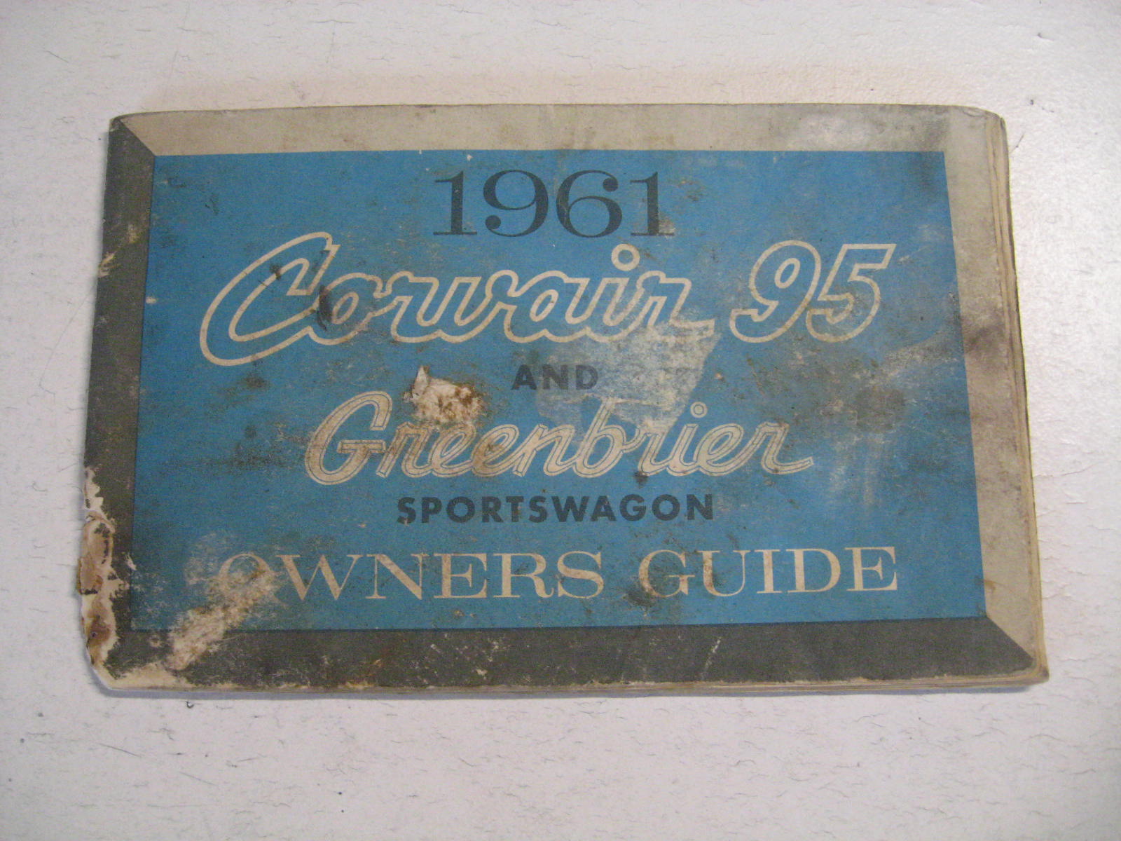 1961 Chevrolet Corvair 95 and Greenbrier Sportswagon Owners Guide