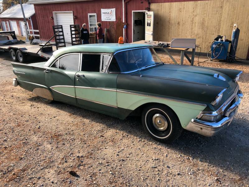1958 Ford Fairlane Town Sedan - 5
