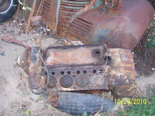 1951 Chrysler 331 Ci Hemi motor - 3