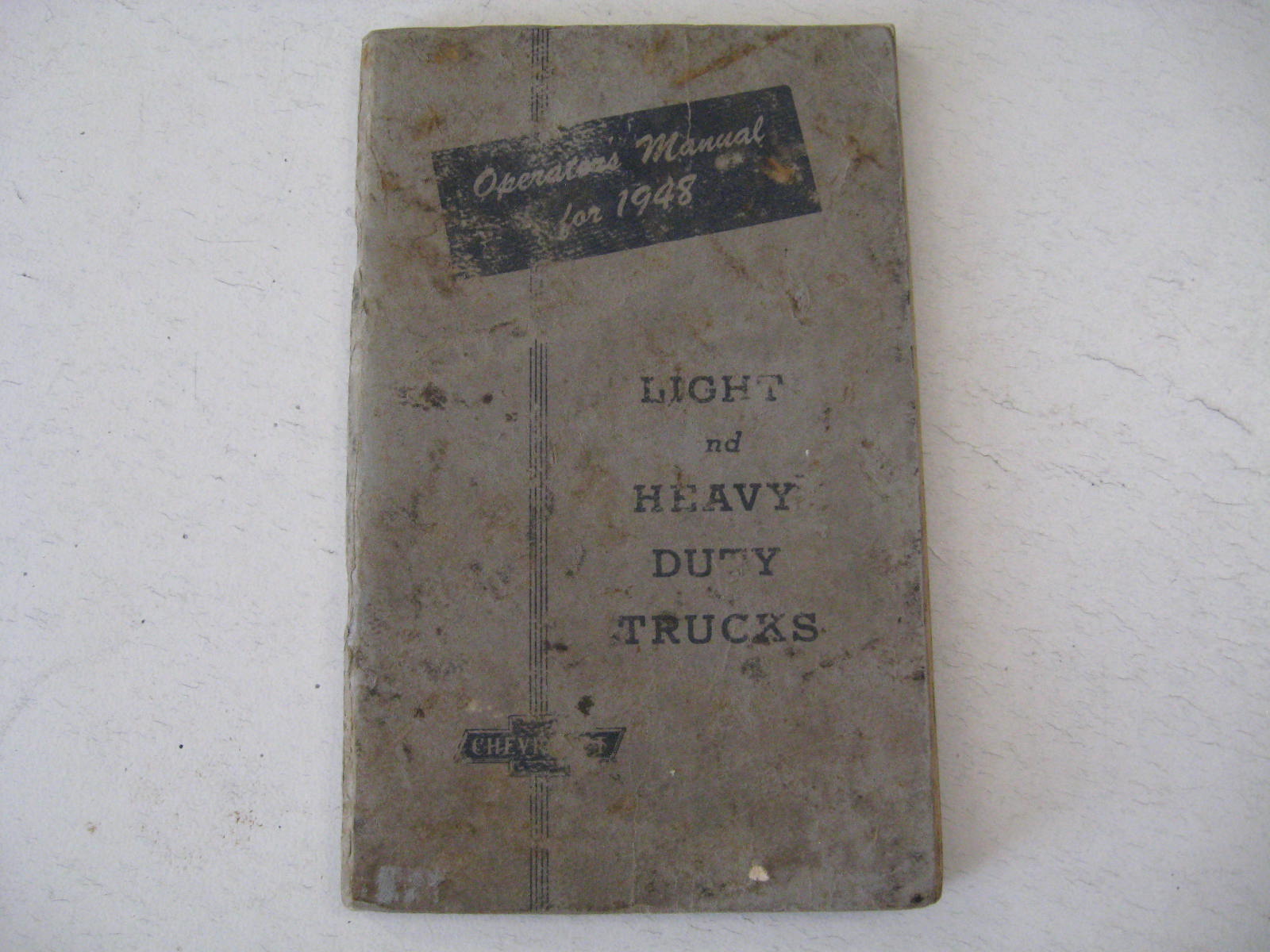 1948 Chevrolet Light and Heavy Duty Trucks Operators manual