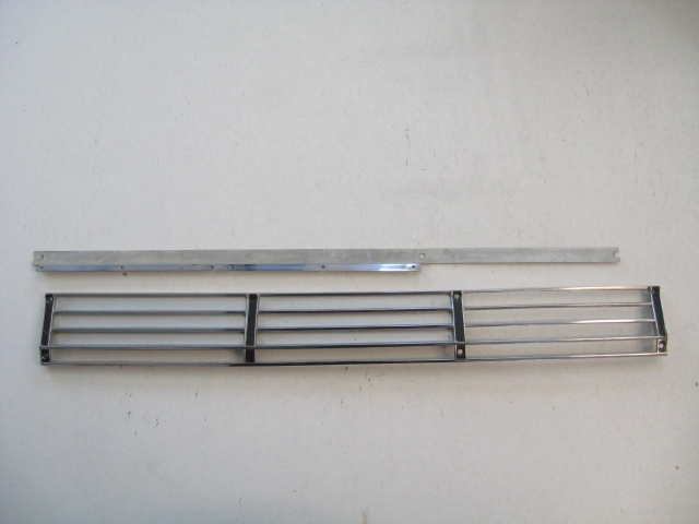1968 Lincoln Continental Bakljus RH Krom Reservdelsnr C8VB-17235