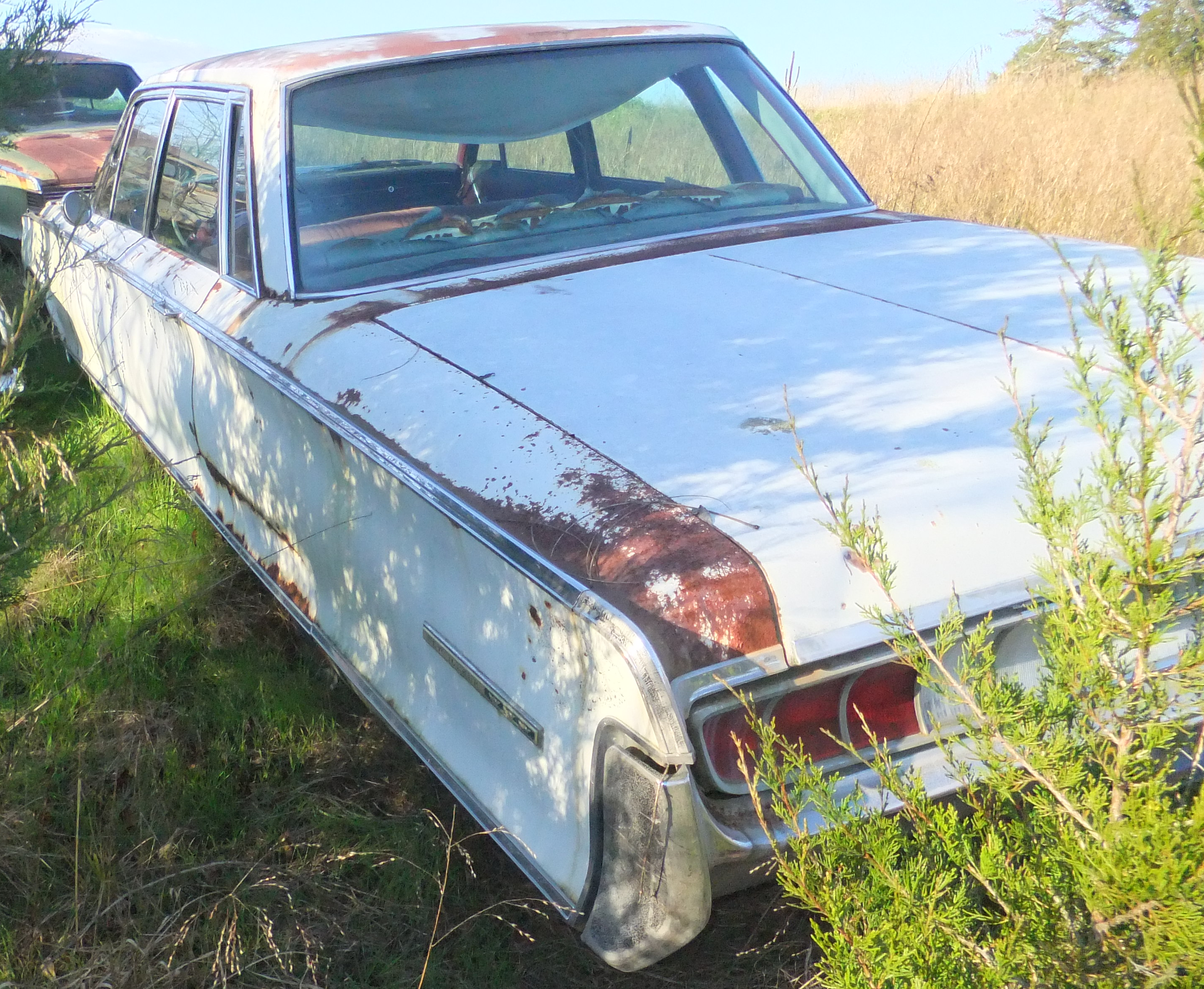 1965 Chrysler New Yorker 4-door Sedan - 4