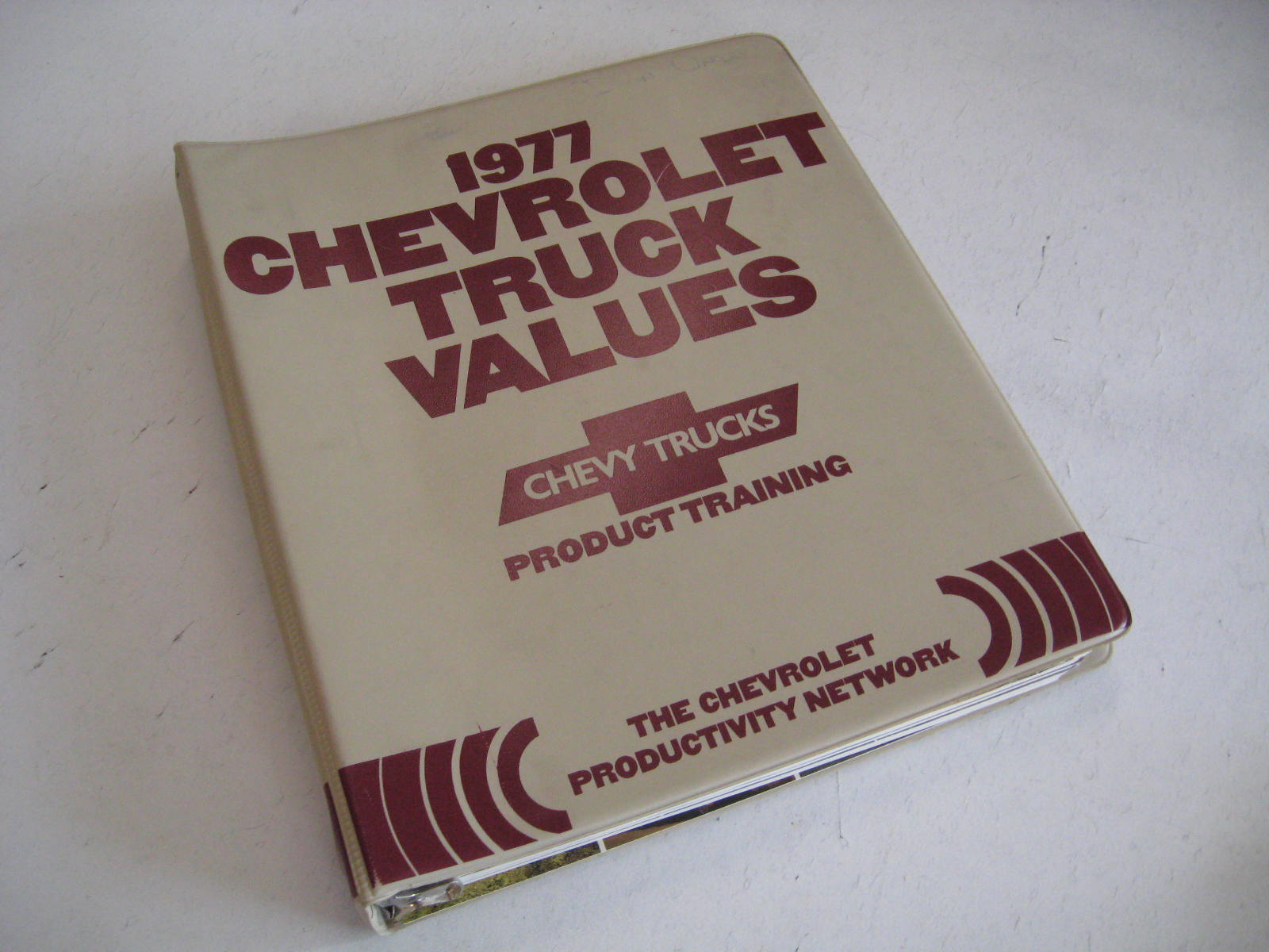 1977 Chevrolet Truck Values Product Training Innehållar alla broschyrer