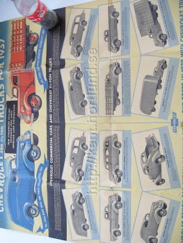 1937 Chevrolet Commercial cars and 1½ ton trucks otroligt fin folder som blir en stor affisch