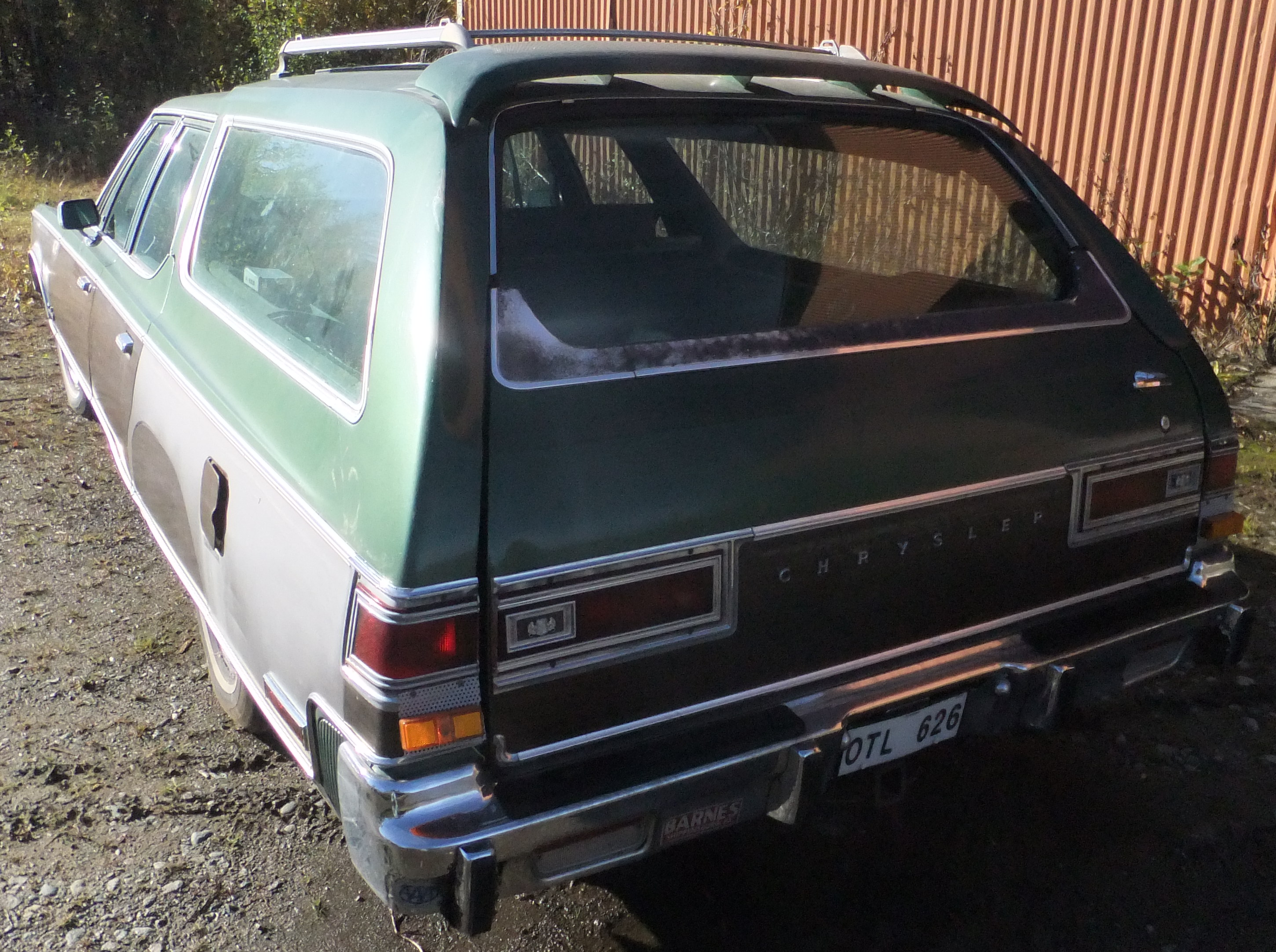 1977 Chrysler Town & Country - 3