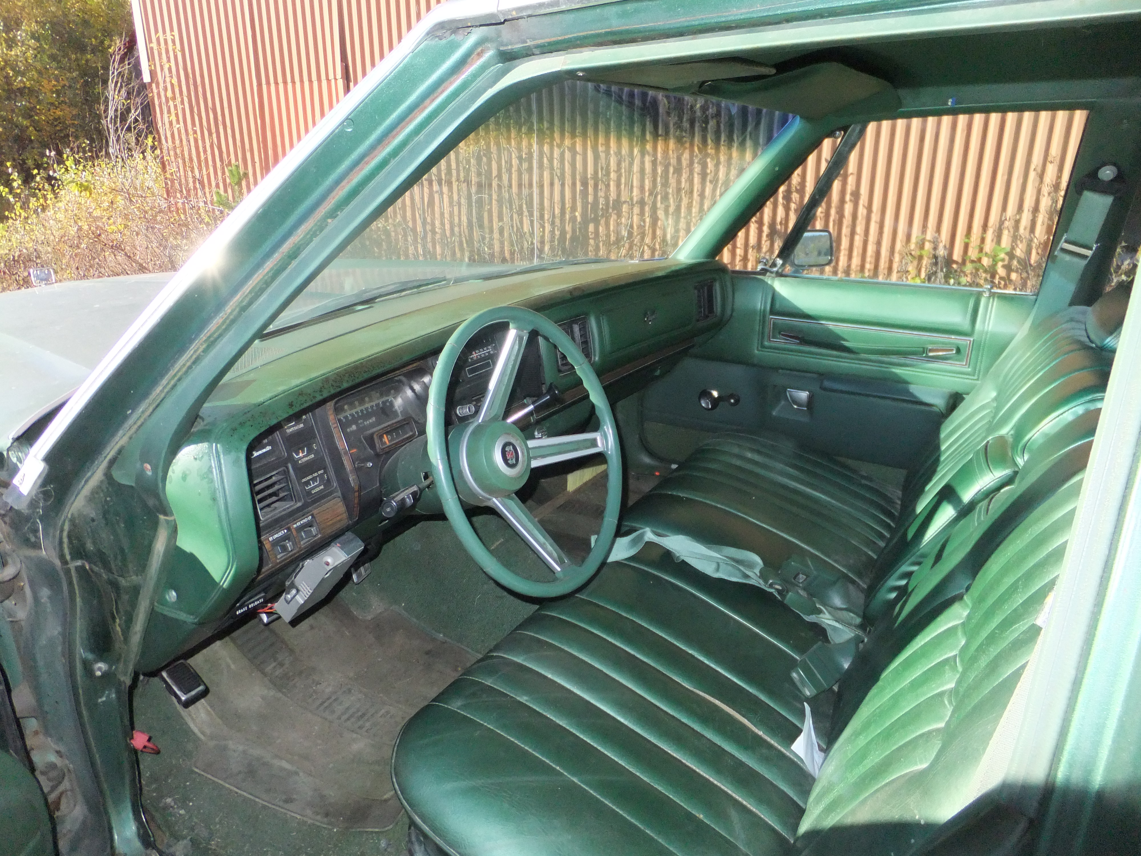 1977 Chrysler Town & Country - 4