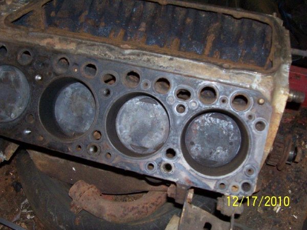 1952 Chrysler 331 ci Hemi motor - 5